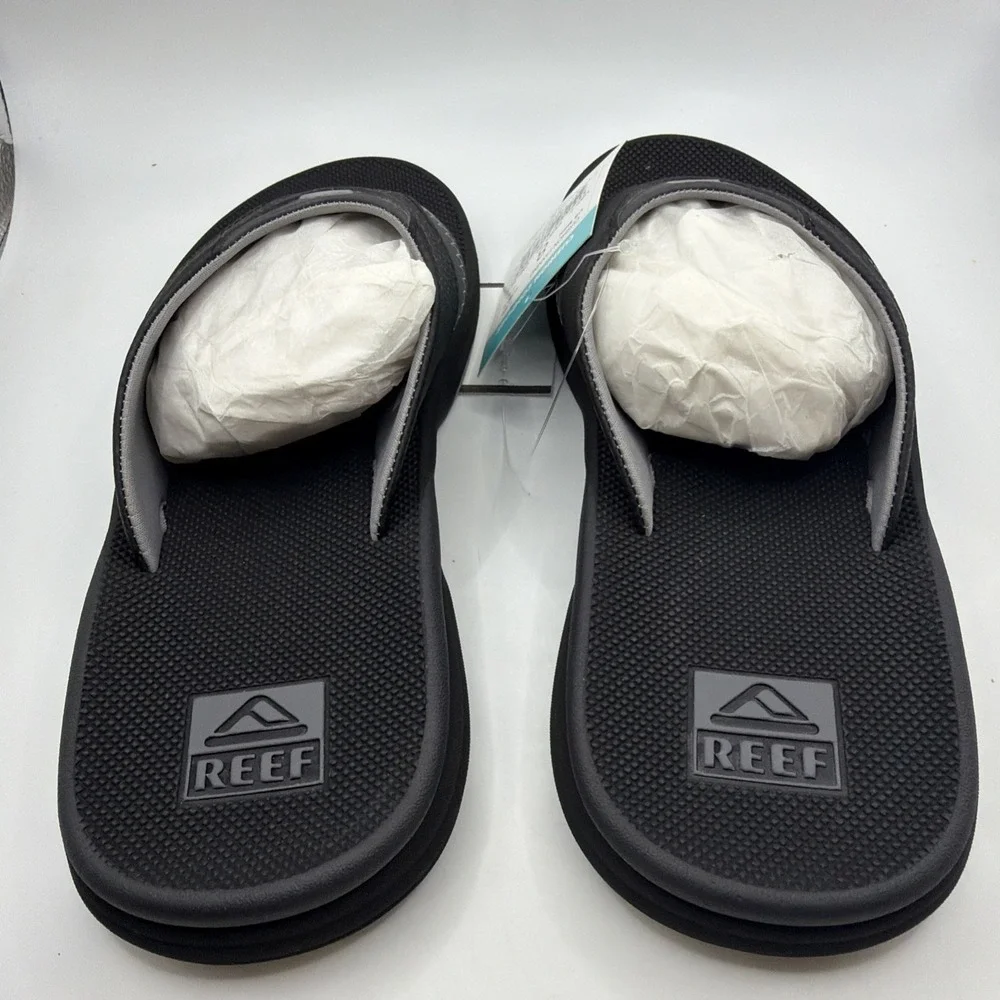 Reef Fanning Flip Flop Men's Black Sandals With Bottle Opener Size 8. New